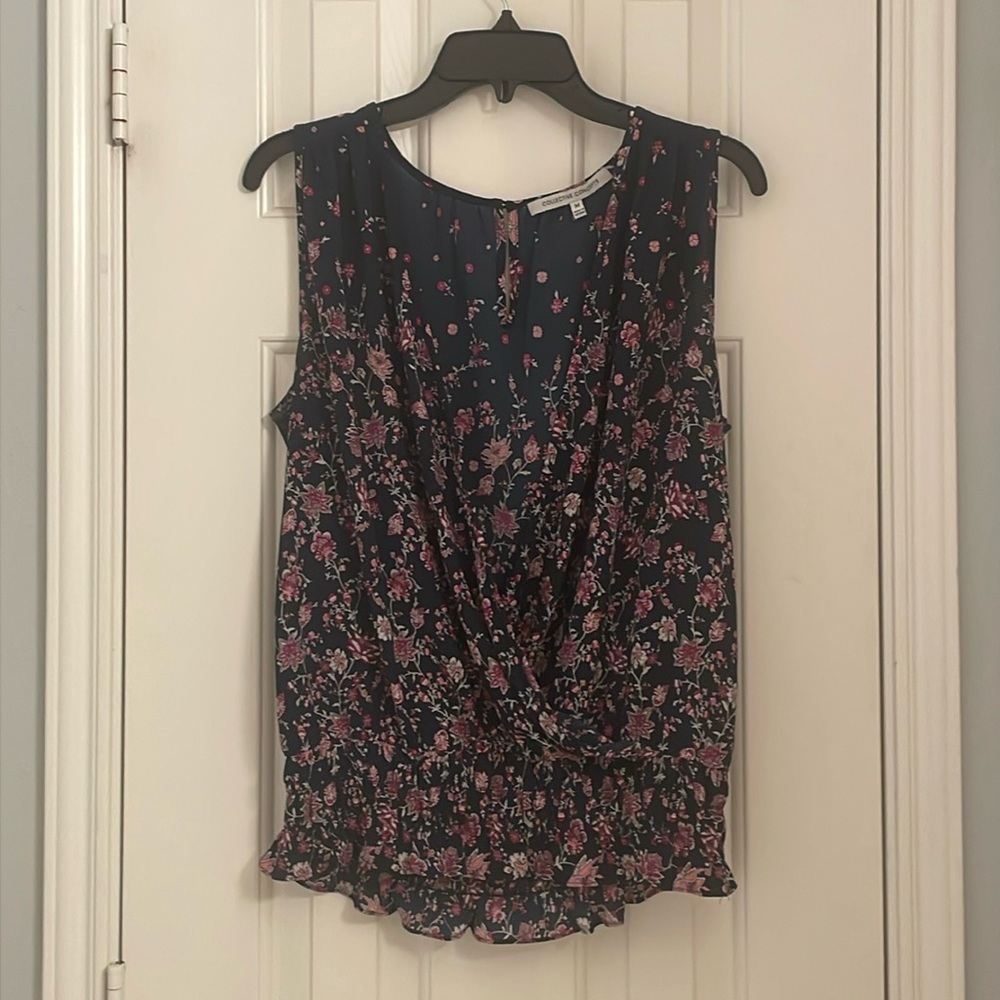 Collective Concepts floral blouse w ruffle bottom
